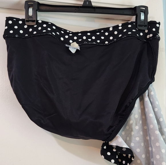 Women's Lands' End Tankini Bathing Suit Set, Size Top M(12), Skirt M(10) - Picture 16 of 16